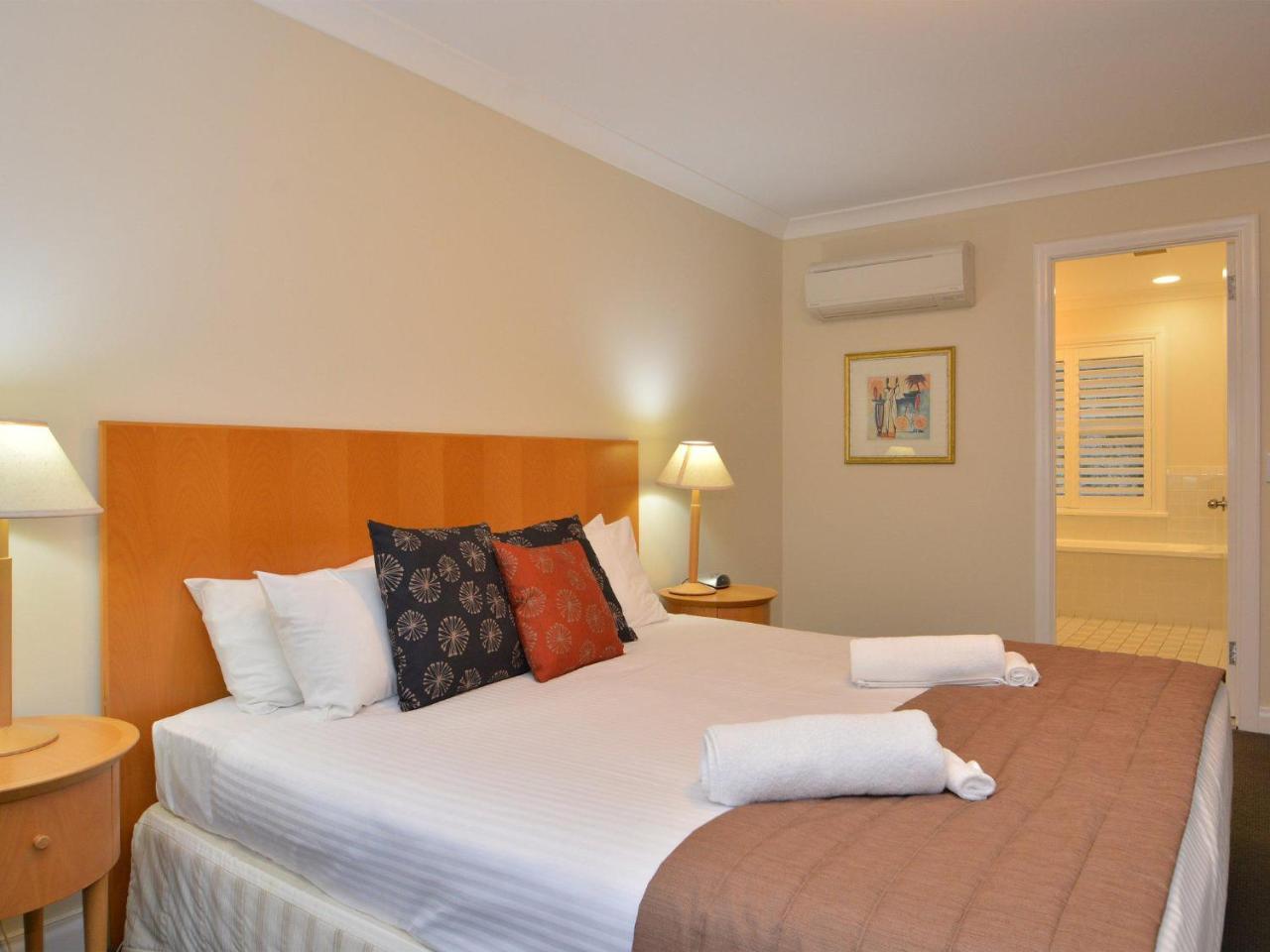 Villa 3Br De Saran Villa Located Within Cypress Lakes Resort Pokolbin Kültér fotó
